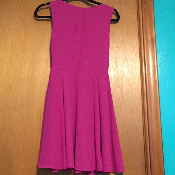 Like New, only worn once! Comfy dress from Express - Picture 3 of 3